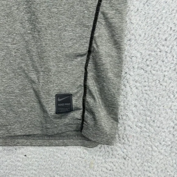 Nike Pro Dri-Fit Tank Top Shirt Men Medium Gray Fitted Sleeveless Stretch Swoosh
